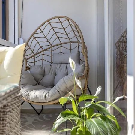 Desert Rose Apartment *