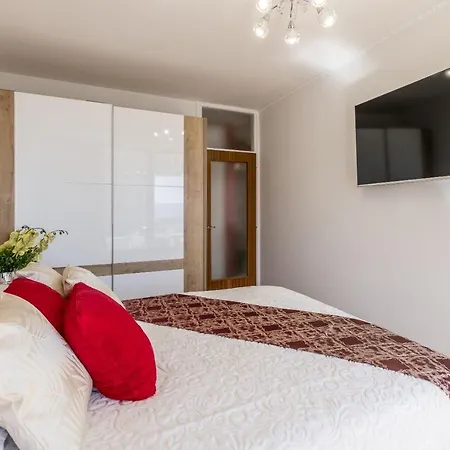 Desert Rose Apartment