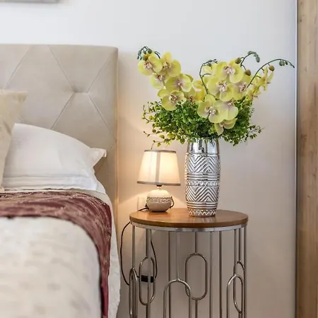Desert Rose Apartment *